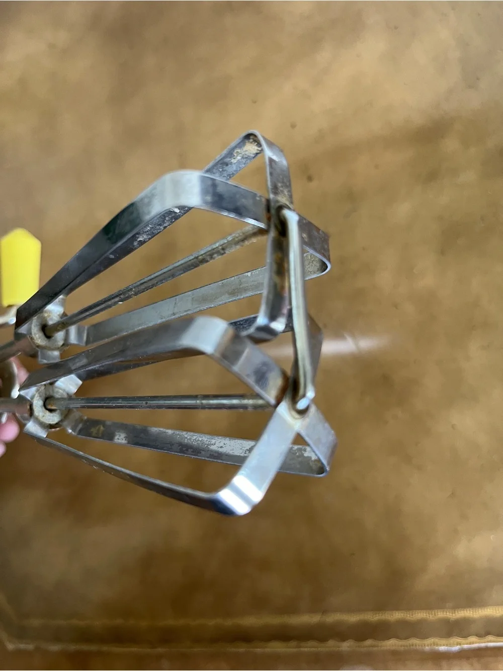 Vintage Maynard Hand Crank Egg Beater Mixer Yellow Handles Mid Century Retro